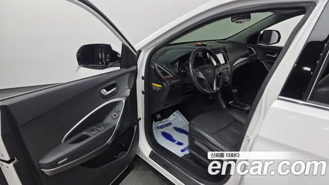 Hyundai Santa Fe 2016 thumb 10