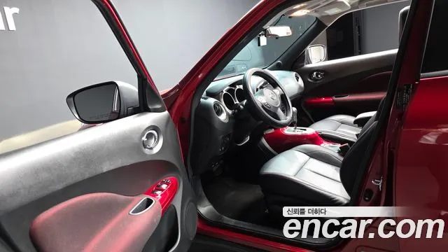 Nissan Juke 2016 thumb 10