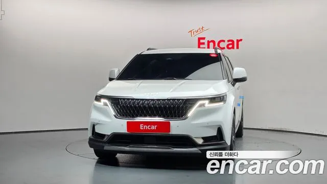 Kia Carnival 2022 thumb 3