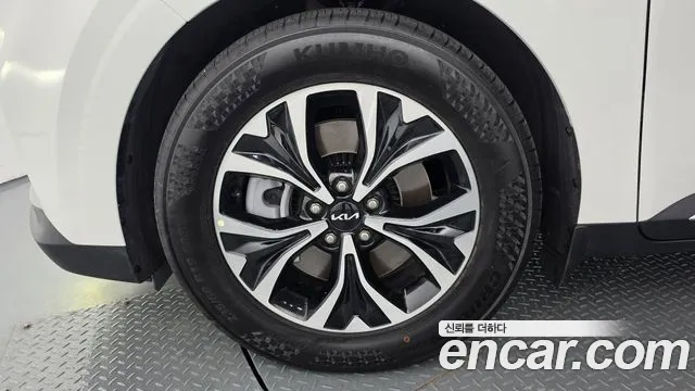 Kia Carnival 2022 thumb 5