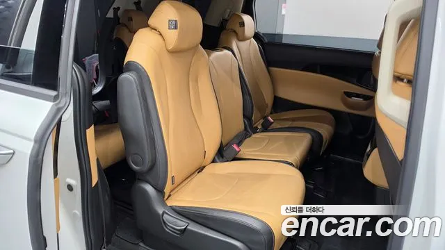 Kia Carnival 2022 thumb 11