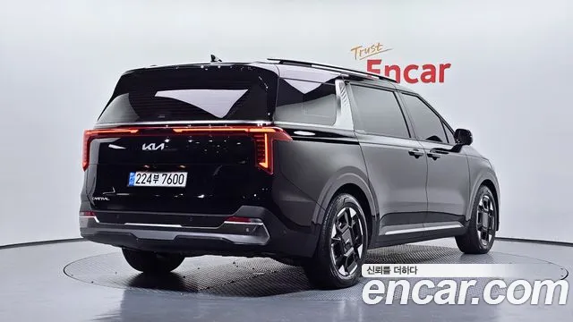 Kia Carnival 2025 thumb 2