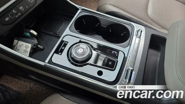 Kia Carnival 2024 thumb 9