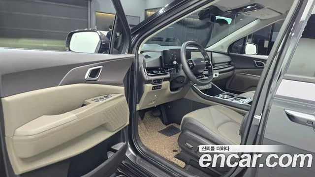 Kia Carnival 2024 thumb 10