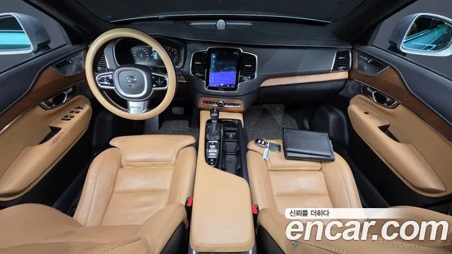 Volvo XC90 2018 thumb 7