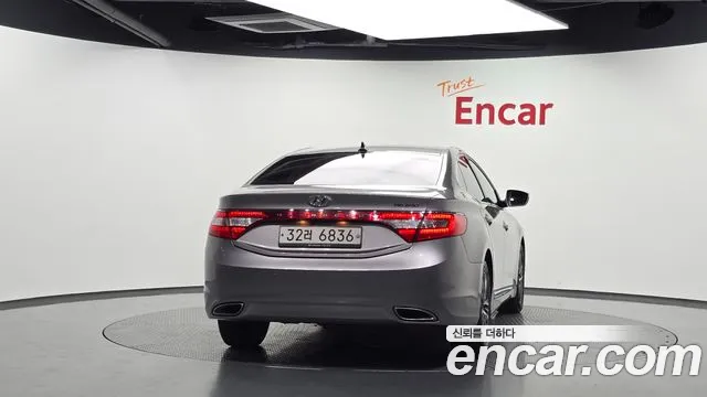 Hyundai Grandeur 2013 thumb 4