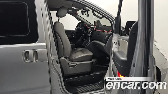 Hyundai Starex 2012 thumb 11
