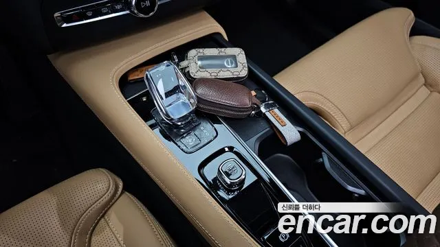 Volvo XC90 2023 thumb 8