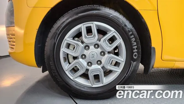 Hyundai Staria 2021 thumb 5