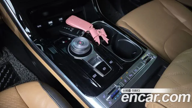 Kia Carnival 2022 thumb 9