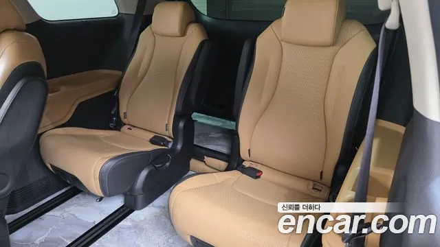 Kia Carnival 2022 thumb 11
