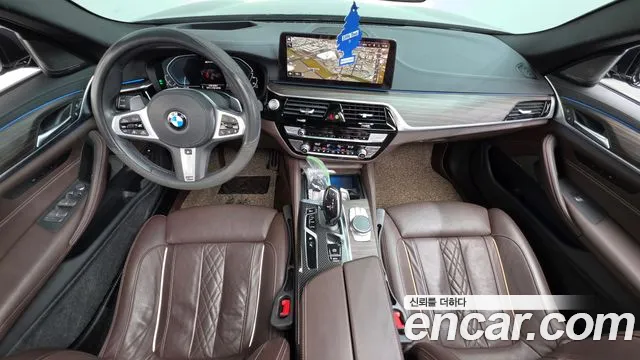 BMW 5-Series 2021 thumb 7