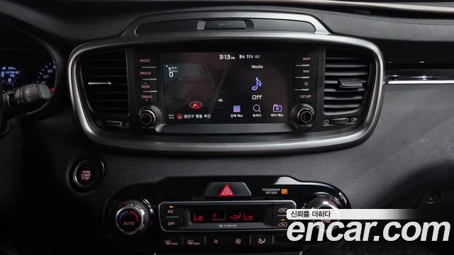 Kia Sorento 2017 thumb 12