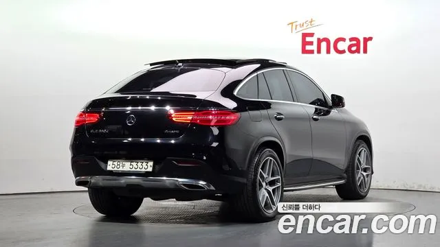 Mercedes-Benz GLE 2017 thumb 2