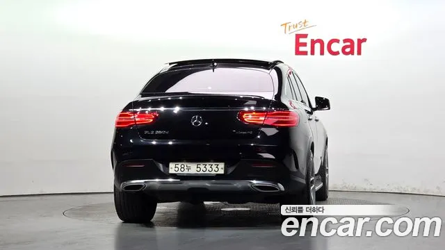 Mercedes-Benz GLE 2017 thumb 4