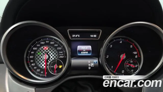 Mercedes-Benz GLE 2017 thumb 8
