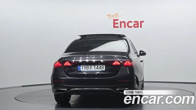 Mercedes-Benz E-Класс 2024 thumb 3
