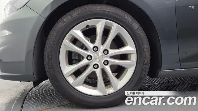 ChevroletGMDaewoo Malibu 2016 thumb 5