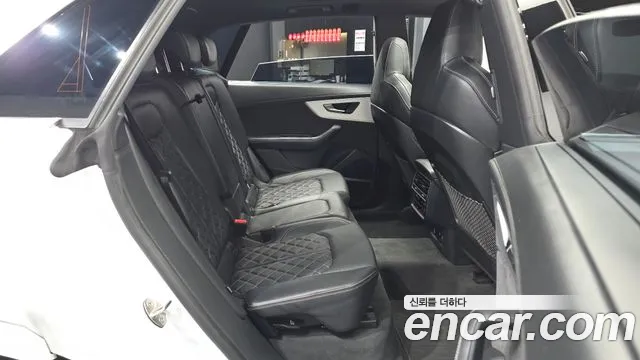 Audi Q8 2021 thumb 11