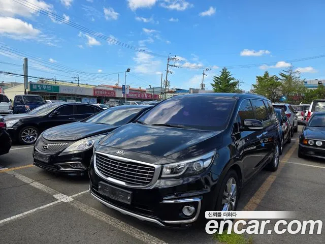 Kia Carnival 2016 thumb 12