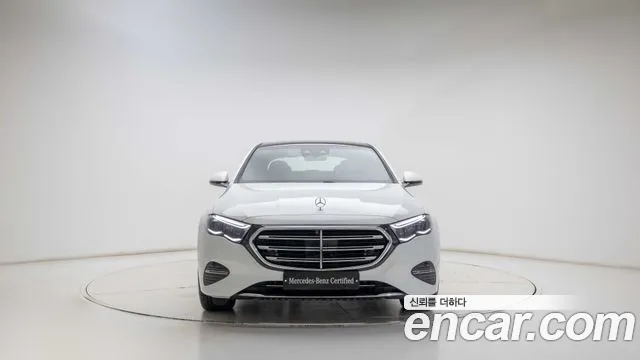 Mercedes-Benz E-Класс 2026 thumb 3