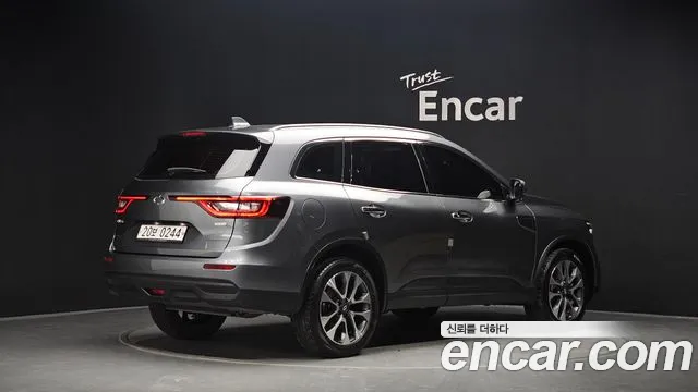 Renault-KoreaSamsung Koleos 2016 thumb 2