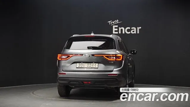 Renault-KoreaSamsung Koleos 2016 thumb 4