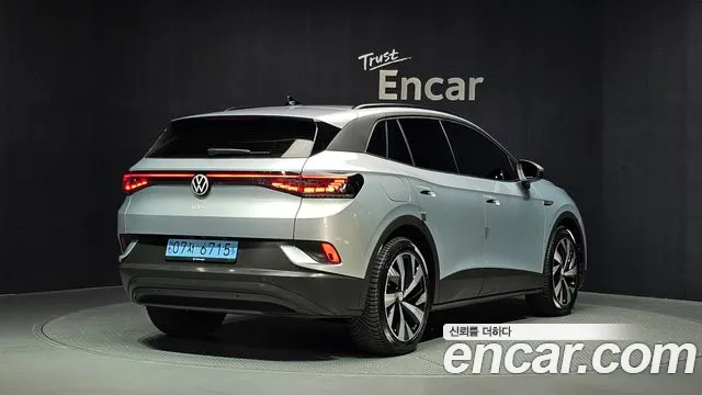 Volkswagen ID.4 2022 thumb 2