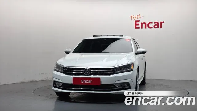 Volkswagen Passat (North America and China) 2018 thumb 3