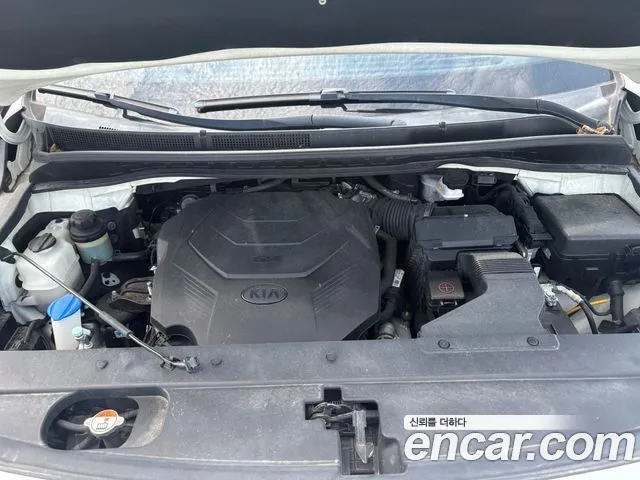 Kia Carnival 2018 thumb 6