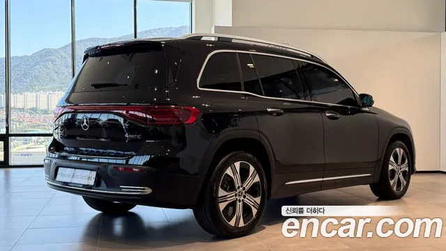Mercedes-Benz EQB 2026 thumb 4