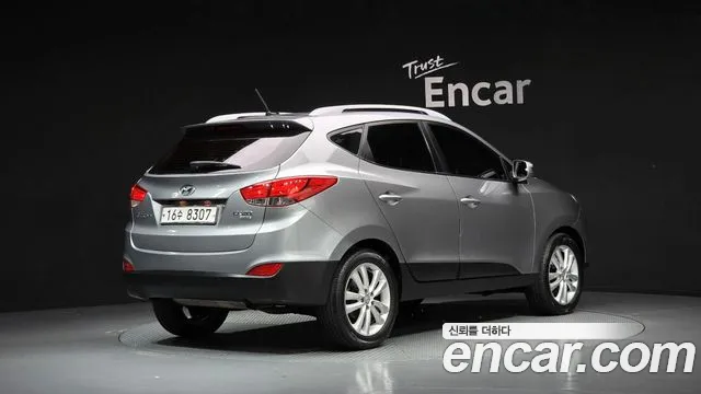 Hyundai Tucson 2010 thumb 2