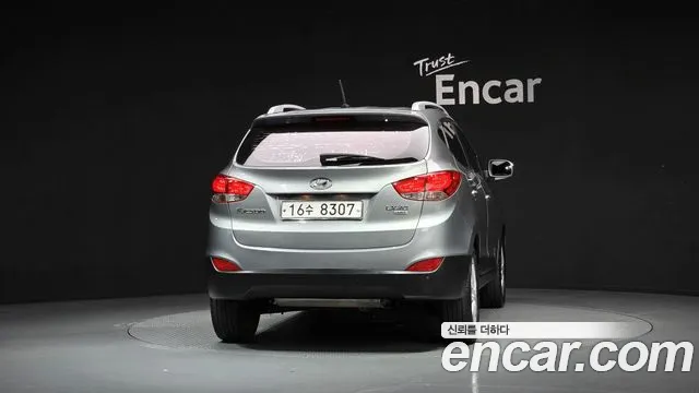 Hyundai Tucson 2010 thumb 4