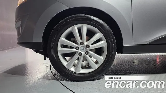 Hyundai Tucson 2010 thumb 5