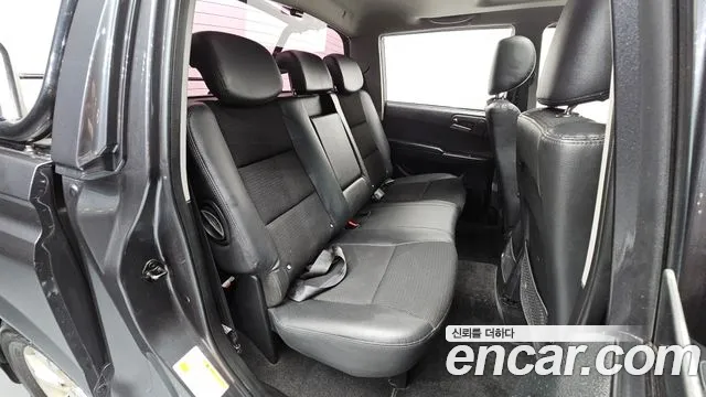 KG_Mobility_Ssangyong KORANDO 2014 thumb 11