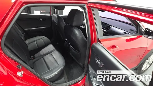 Kia Stonic 2019 thumb 10