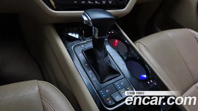 Kia Carnival 2017 thumb 8