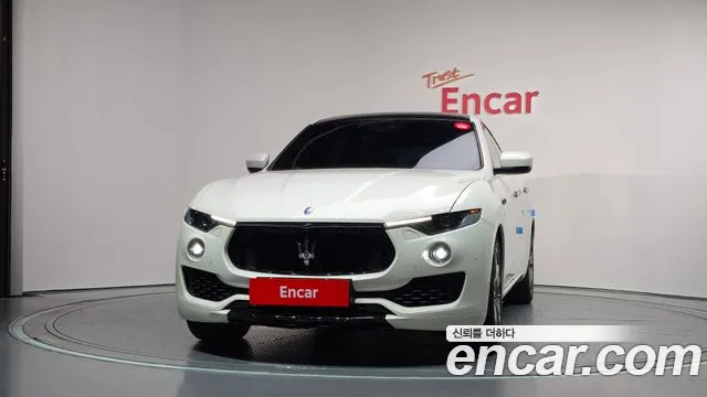 Maserati Levante 2017 thumb 3