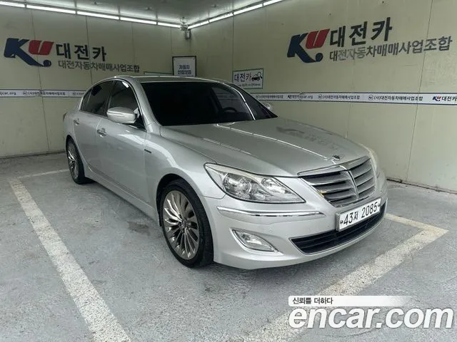 Hyundai Genesis 2013 thumb 12