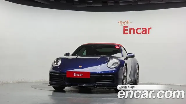Porsche 911 2020 thumb 3