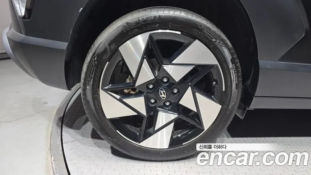 Hyundai Kona 2023 thumb 5