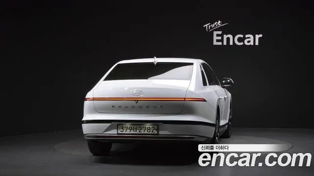 Hyundai Grandeur 2023 thumb 4
