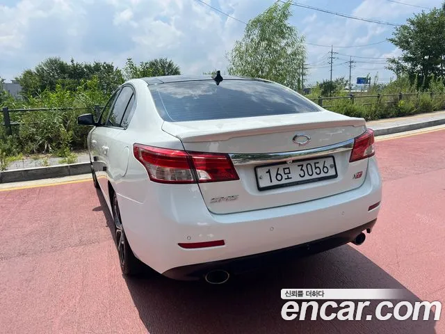 Renault-KoreaSamsung SM5 2013 thumb 2