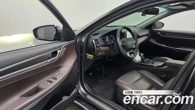 Hyundai Grandeur 2017 thumb 10