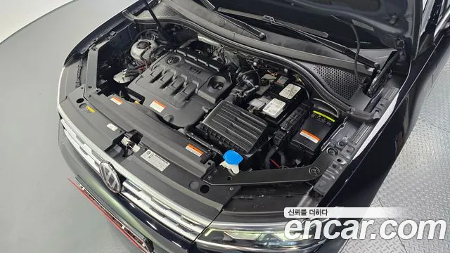 Volkswagen Tiguan 2018 thumb 5