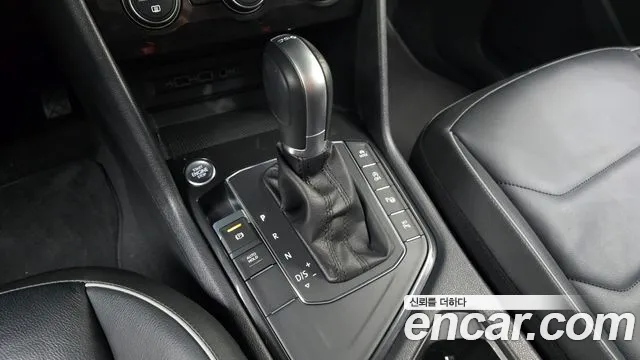 Volkswagen Tiguan 2018 thumb 8