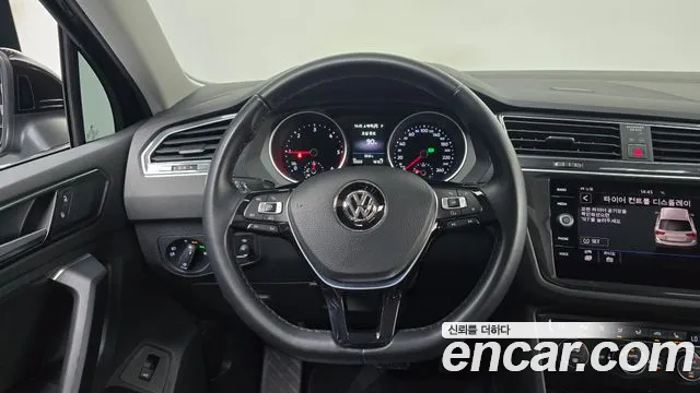 Volkswagen Tiguan 2018 thumb 12