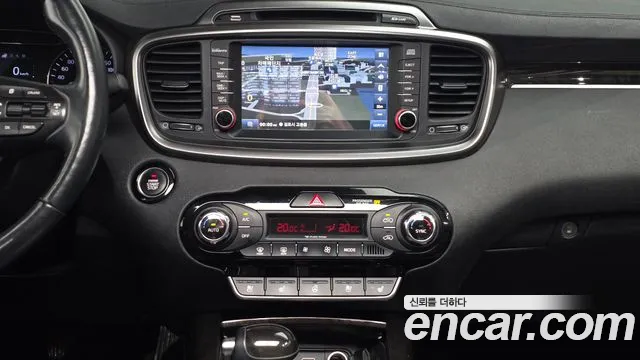 Kia Sorento 2016 thumb 12