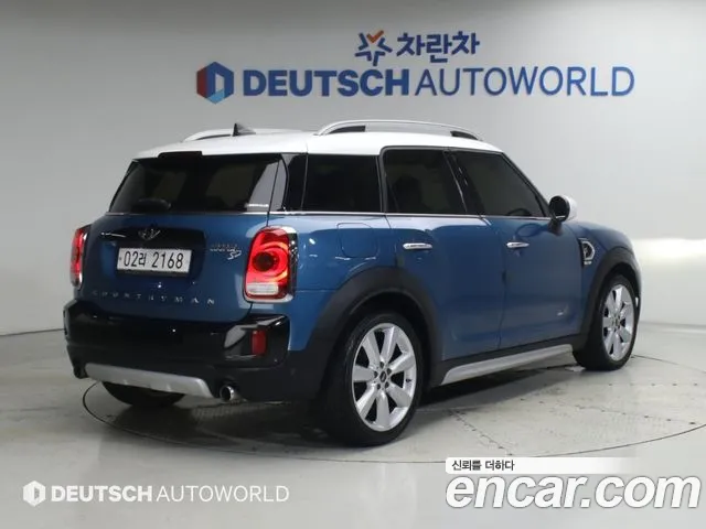 MINI Countryman 2018 thumb 2