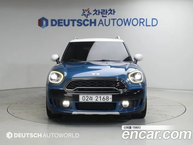 MINI Countryman 2018 thumb 3